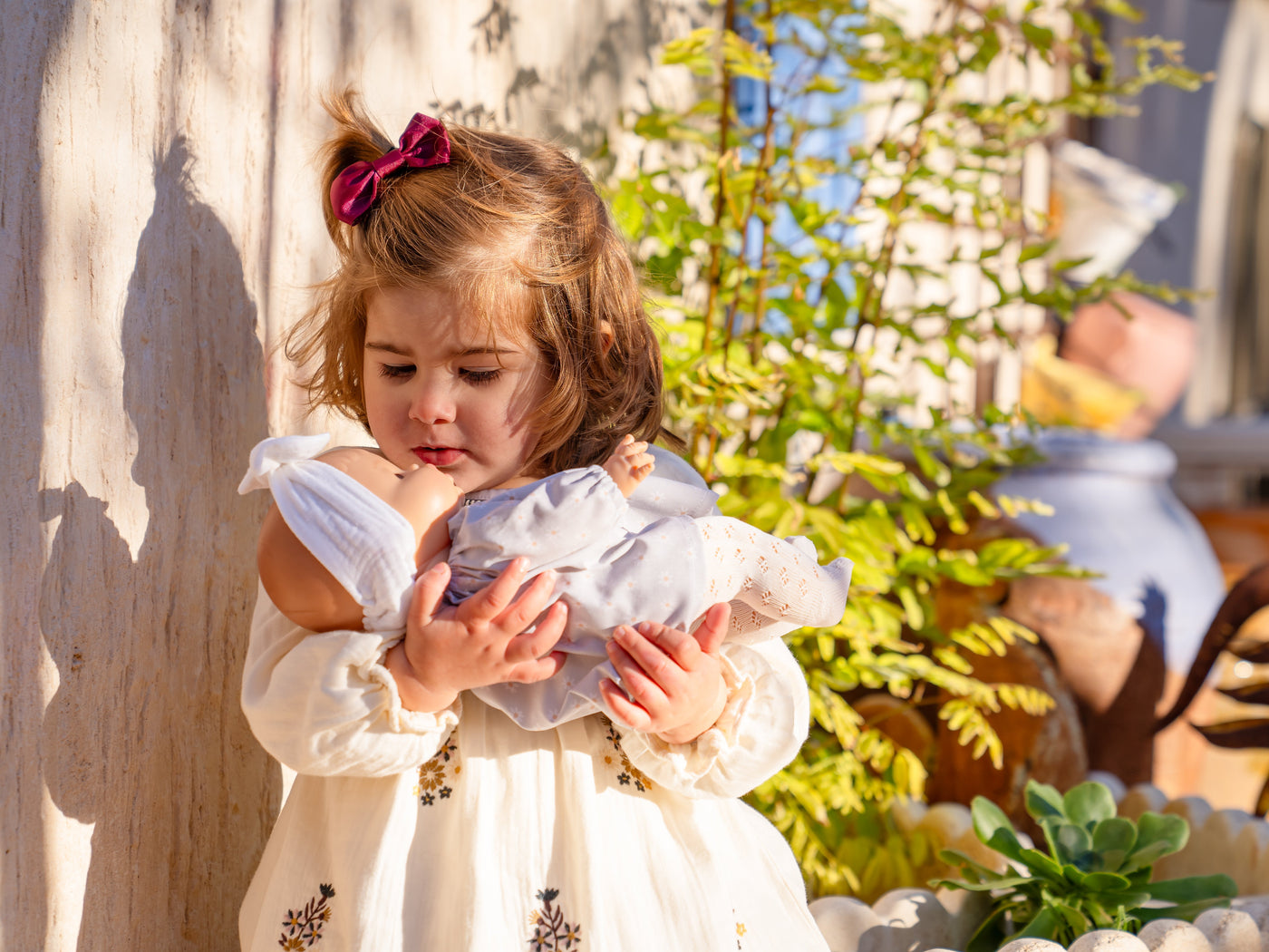 Alex & Sonia Doll - Sonia with floral blouse, tights and headband - Paola Reina