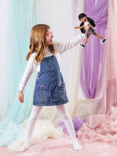 Las Amigas Doll - Caya with bunny sweater and skirt - Paola Reina