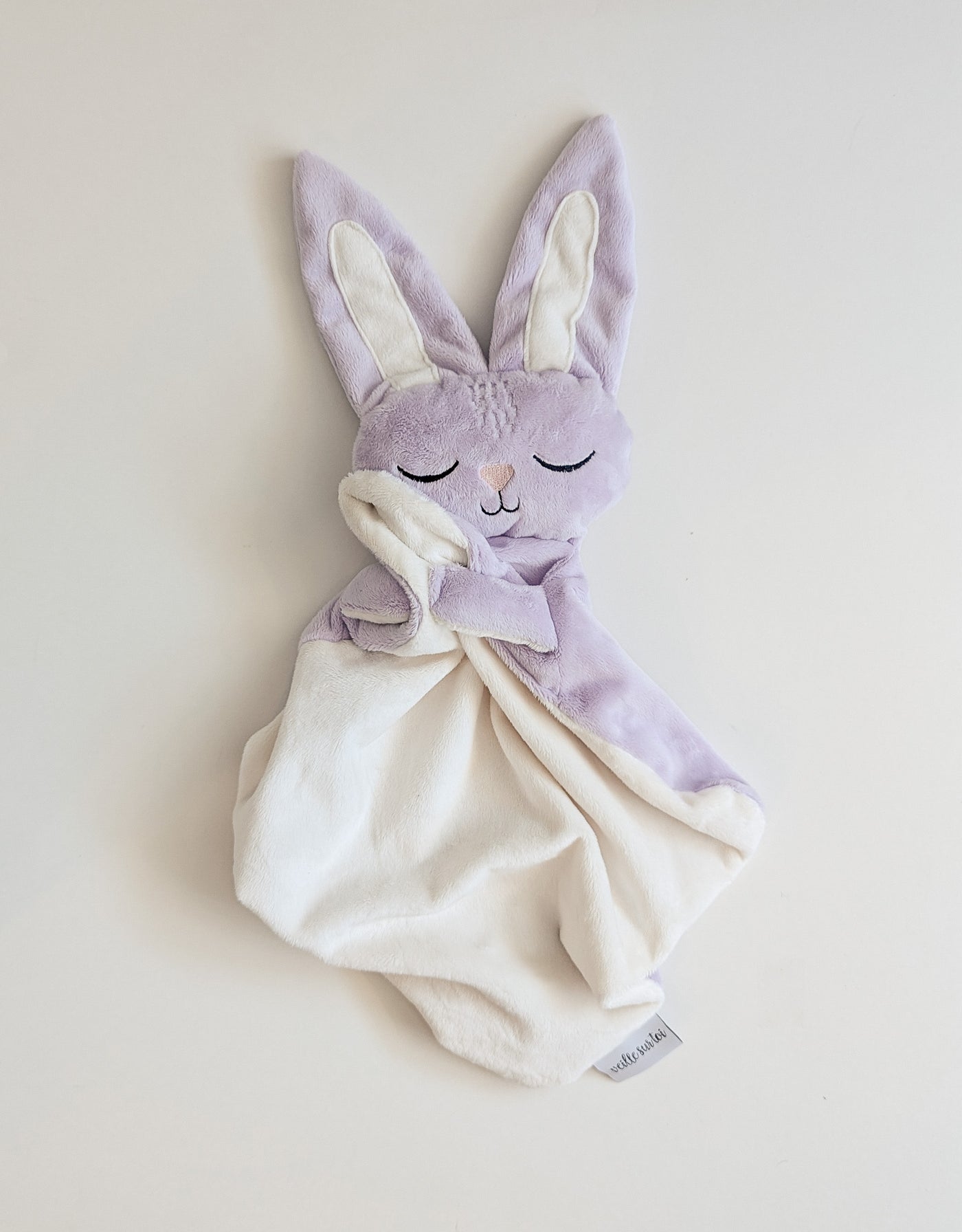 Doudou Lapine - Marguerite lilas endormie - Veille sur toi