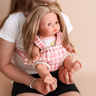 Box of 48 doll carriers - mustard - Tiny Harlow