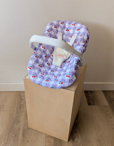 Coquille - siège d'auto pour poupée avec motif vichy lilas et cerise - Tiny Harlow | Shine on me