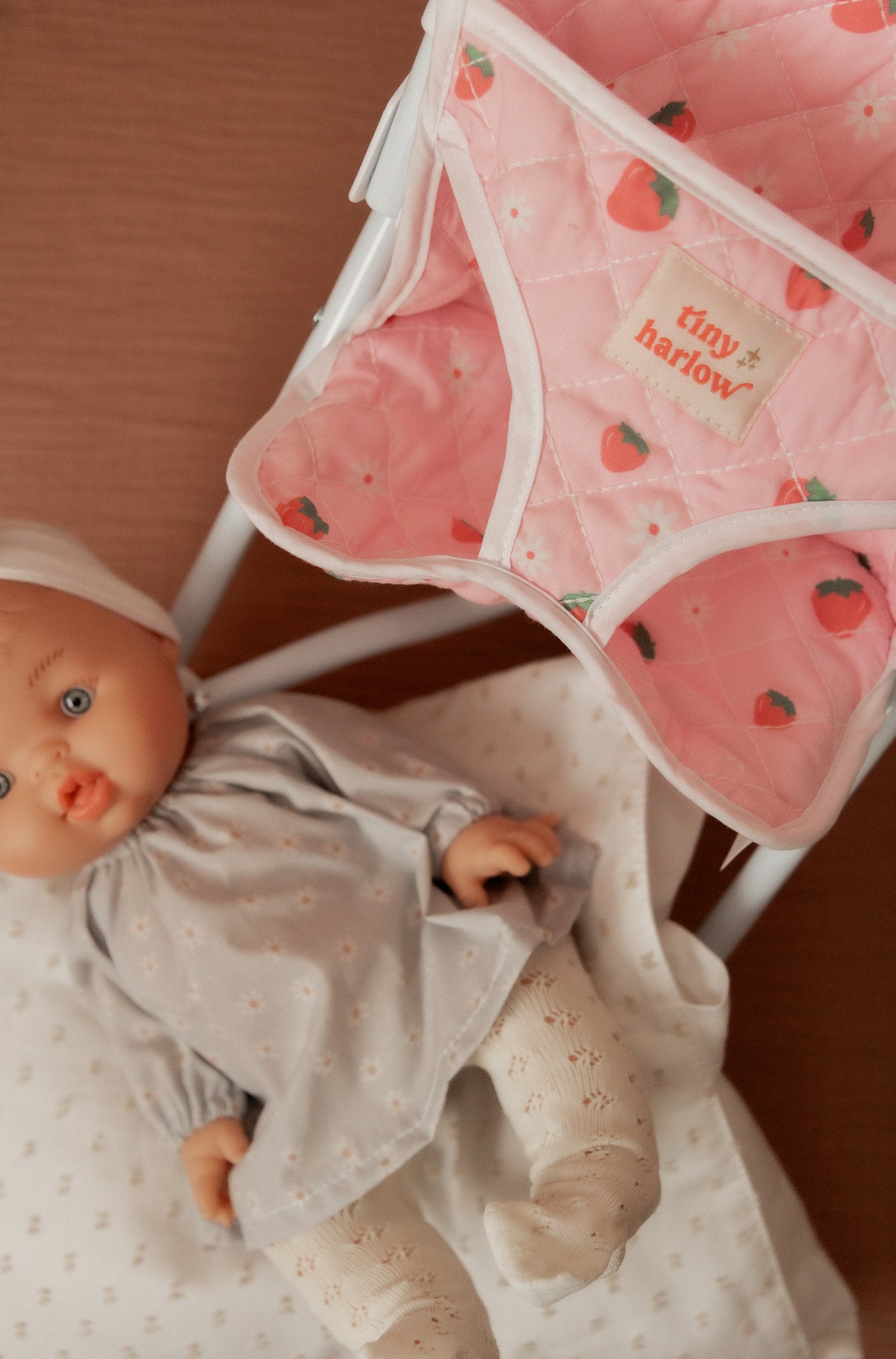 Box of 8 doll strollers - strawberry - Tiny Harlow